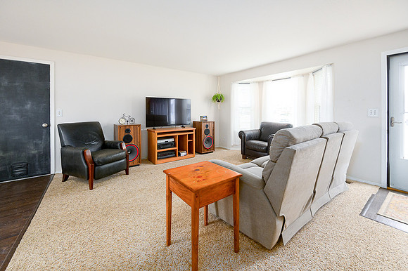8617 Dewitt Ct-8.jpg