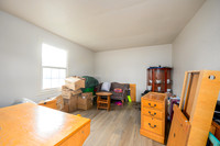 516 18th Ave N-12.jpg