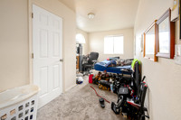 516 18th Ave N-16.jpg