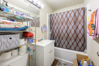 516 18th Ave N-20.jpg