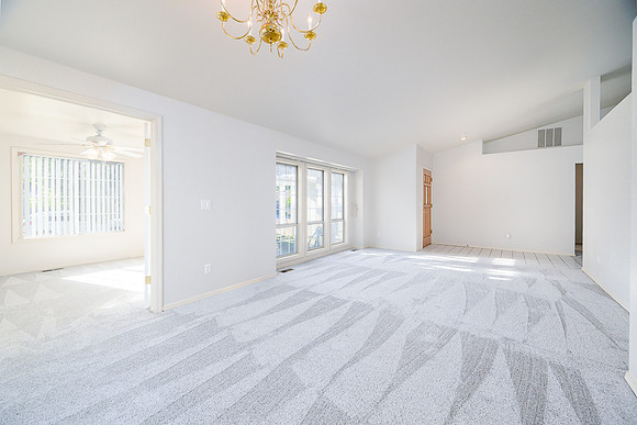 2166 W Sandalwood-21.jpg