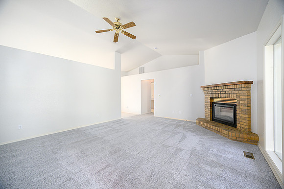 2166 W Sandalwood-25.jpg