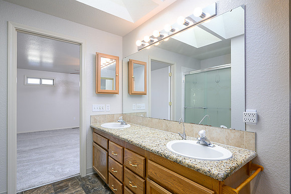 2166 W Sandalwood-32.jpg