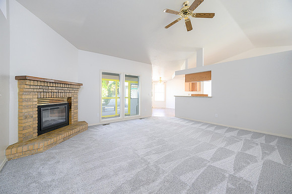 2166 W Sandalwood-26.jpg